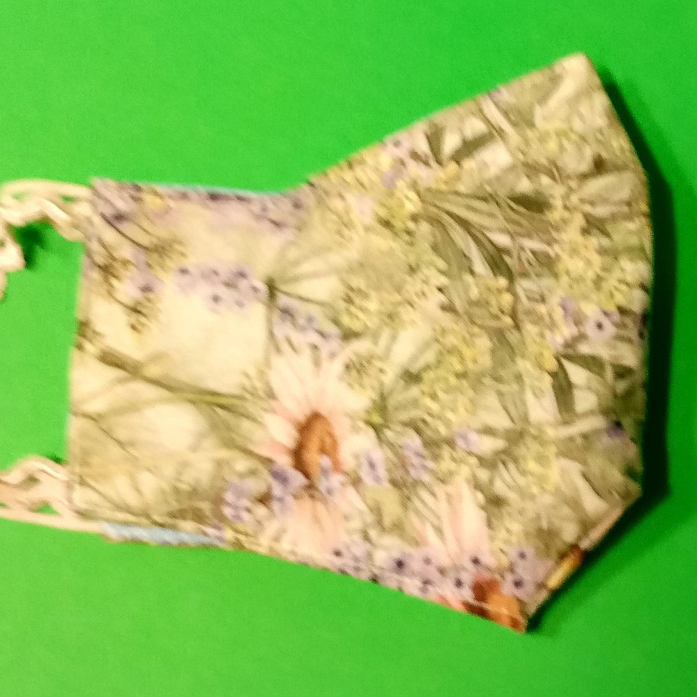 Face. Mask - Picture 2 of 6